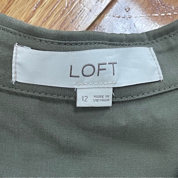 LOFT Women's Size 12 Olive Green Button-Up Romper with Cuffed Shorts + Tie Waist - Picture 6 of 16